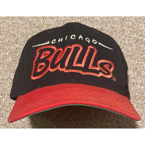 Vintage 90s Starter Chicago Bulls Script NBA Snapback Hat Cap 100% Wool OSFA - Picture 10 of 10